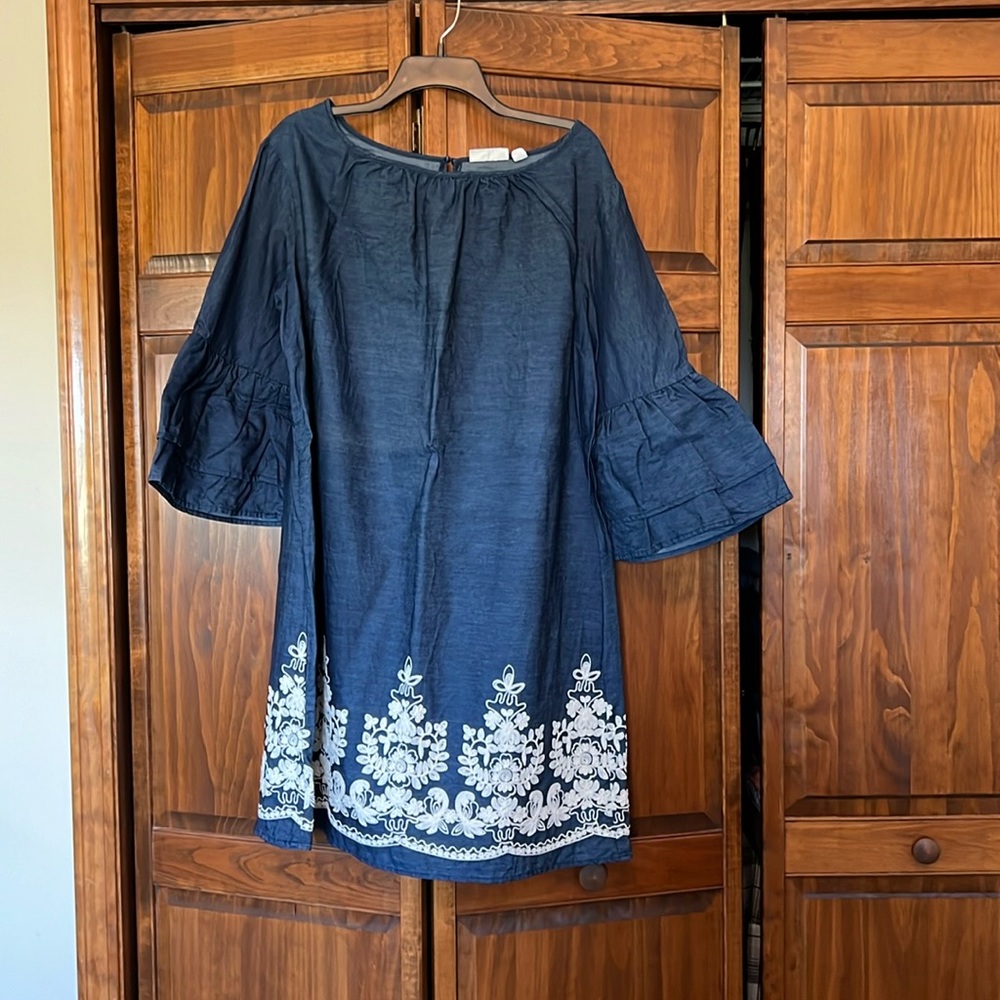 16W Embroidered Denim Dress